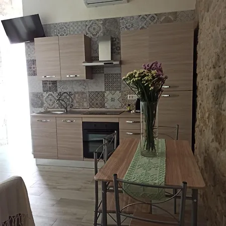 Πανσιόν Piazza San Giorgio Dolianova