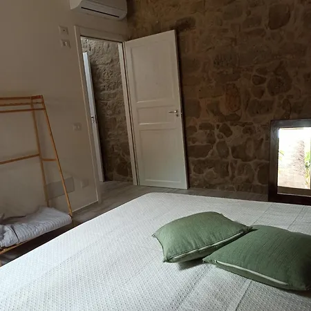 Piazza San Giorgio Πανσιόν 3*