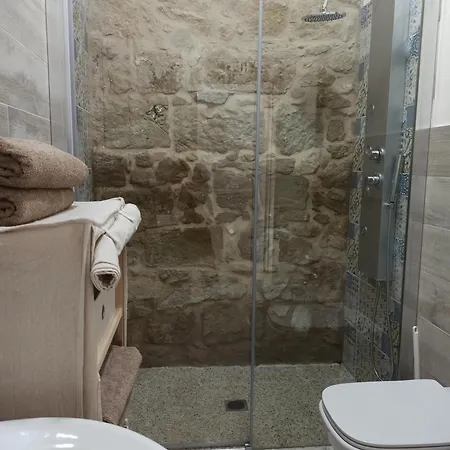 Piazza San Giorgio בית הארחה 3*