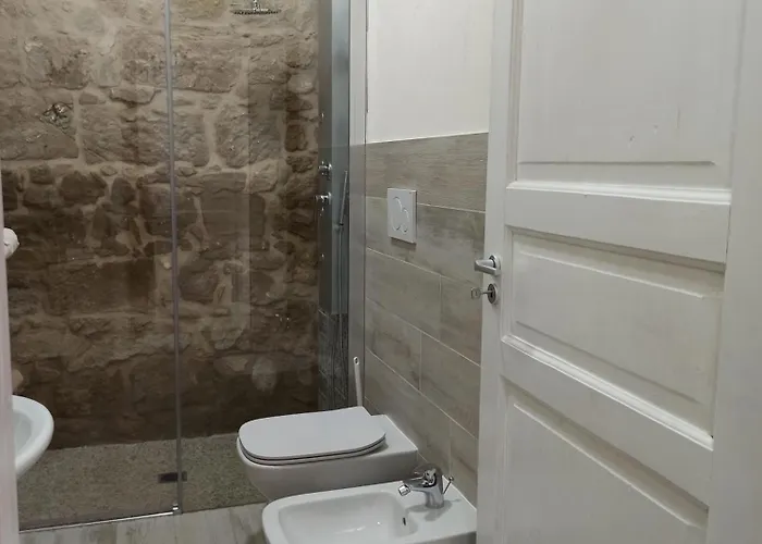 Piazza San Giorgio 招待所 3*