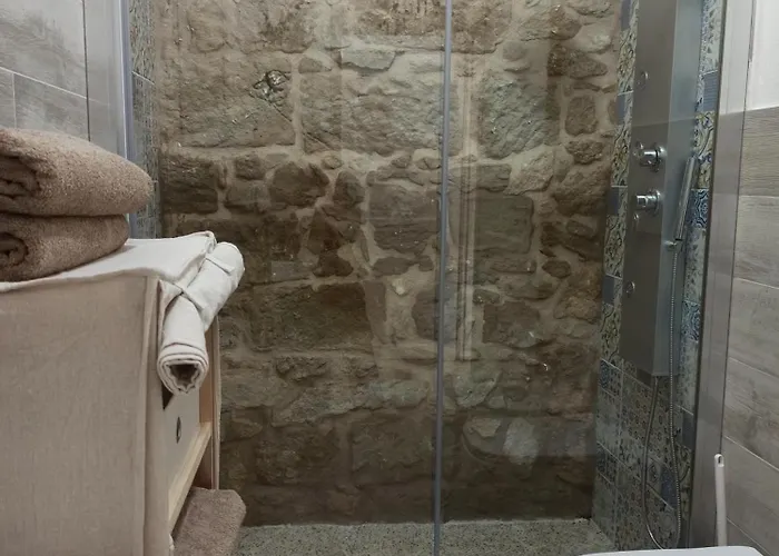 Piazza San Giorgio 招待所 3*